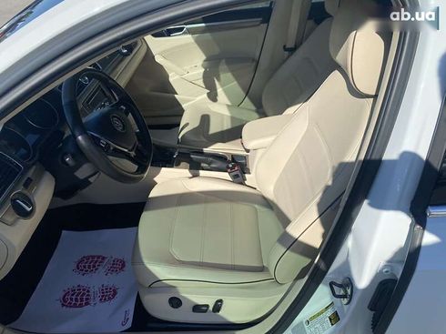 Volkswagen Passat 2016 - фото 11