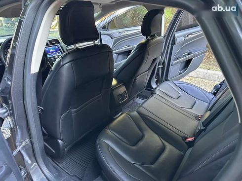 Ford Fusion 2019 - фото 27