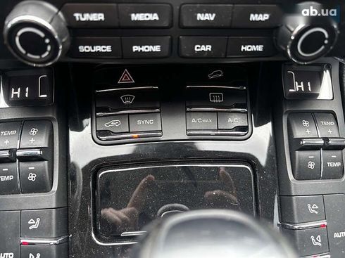 Porsche Cayenne 2016 - фото 26