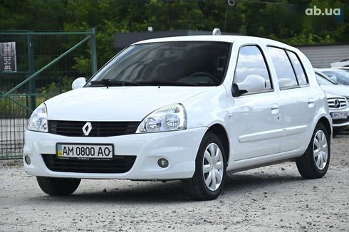 Renault Clio 2010 - фото 6