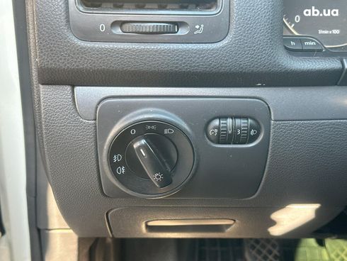 Volkswagen Jetta 2008 белый - фото 21