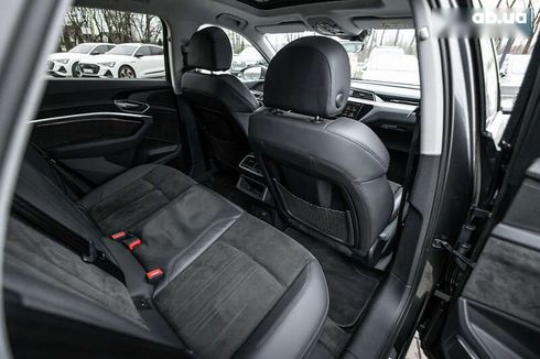 Audi E-Tron 2021 - фото 17