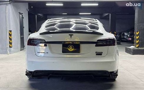 Tesla Model S 2018 - фото 5
