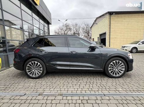 Audi E-Tron 2020 - фото 8