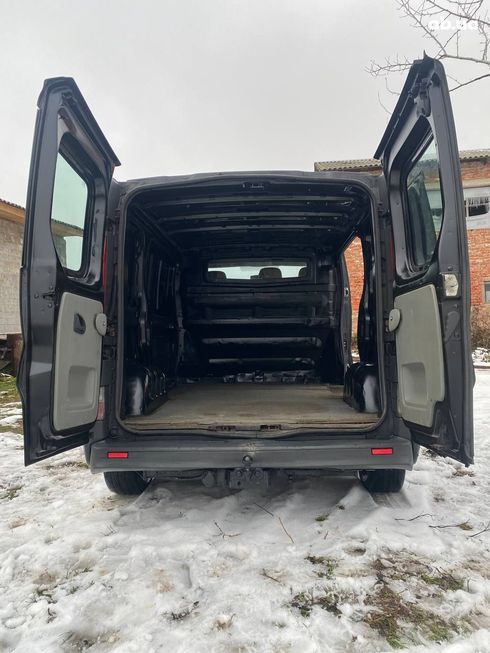 Opel Vivaro 2007 черный - фото 9