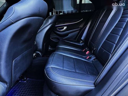 Mercedes-Benz E-Класс 2020 - фото 23