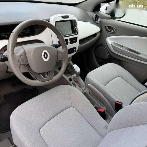 Renault Zoe 2019 - фото 16