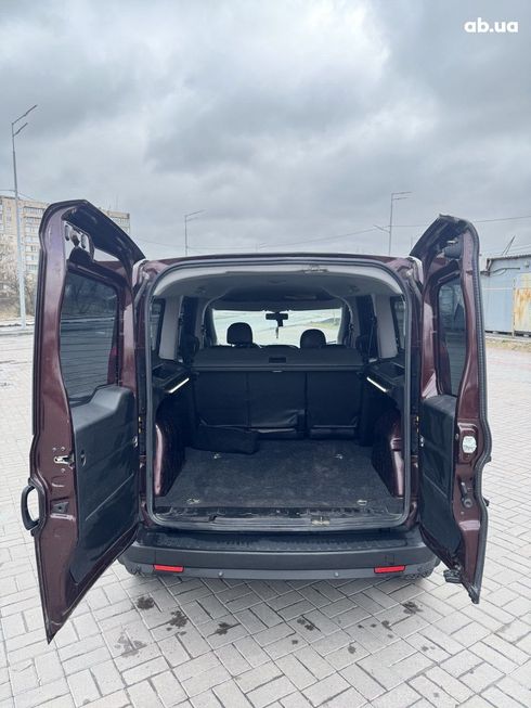 Fiat Doblo 2016 вишневый - фото 11