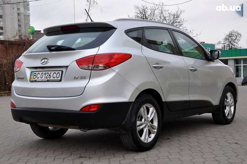 Hyundai ix35 2011 - фото 8