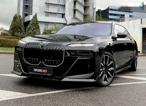BMW 7 серия 2023 - фото 2