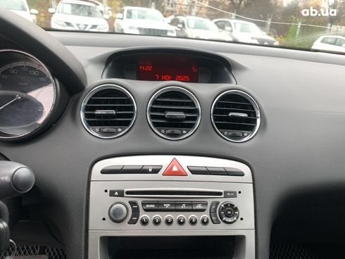 Peugeot 308 2010 красный - фото 32