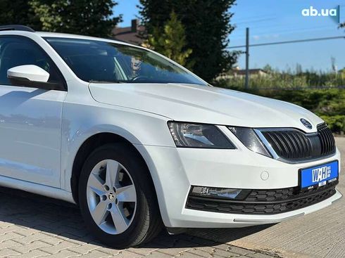 Skoda Octavia 2017 - фото 3