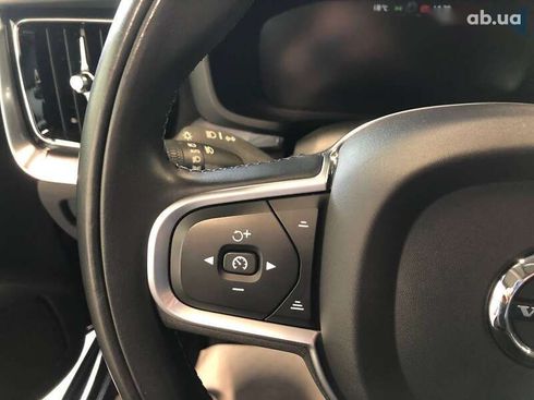 Volvo V60 2021 - фото 23