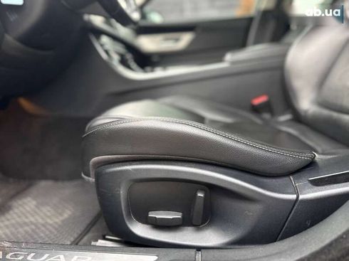 Jaguar XF 2016 - фото 16