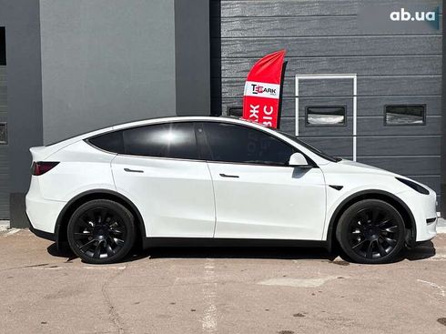 Tesla Model Y 2021 - фото 11