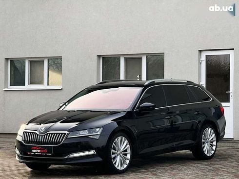 Skoda Superb 2020 - фото 8