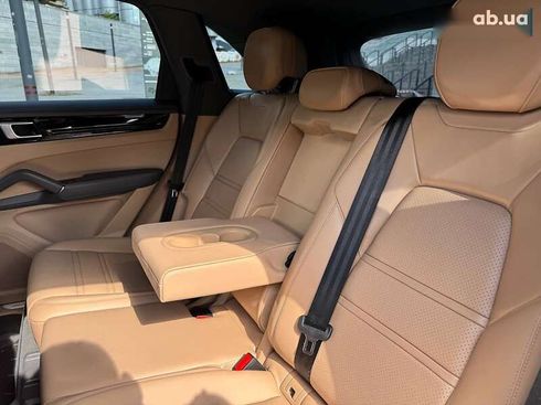 Porsche Cayenne 2020 - фото 22