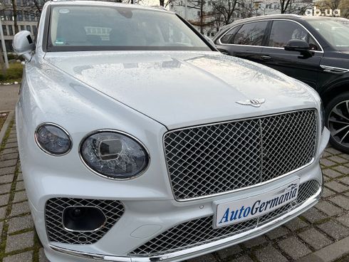 Bentley Bentayga 2021 - фото 26