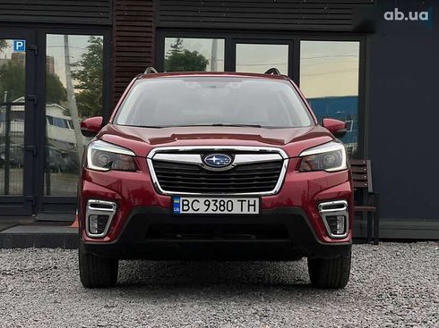 Subaru Forester 2021 - фото 2