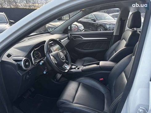 MG ZS EV 2021 - фото 18