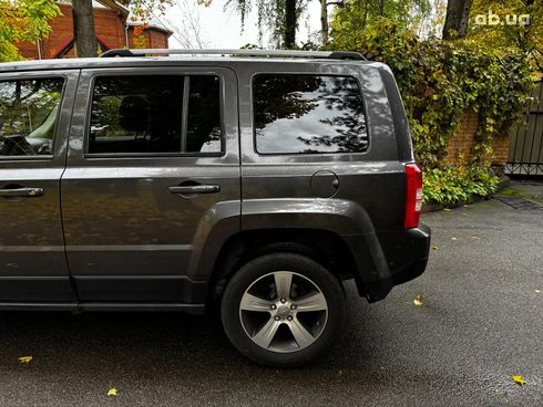 Jeep Patriot 2015 серый - фото 10
