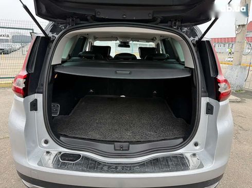 Renault Scenic 2017 - фото 18