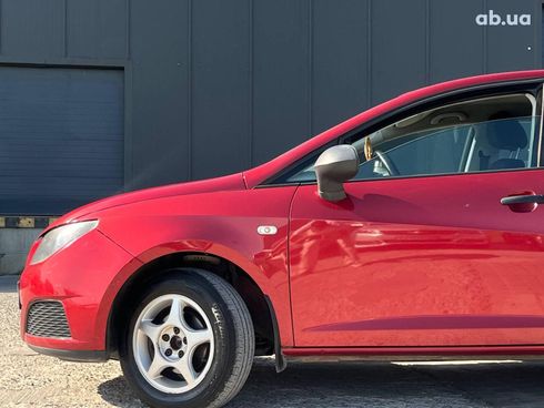 SEAT Ibiza 2011 красный - фото 8