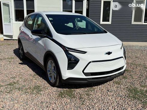 Chevrolet Bolt 2023 - фото 3