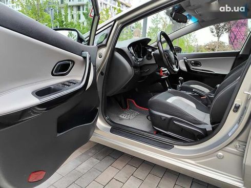 Kia Cee'd 2016 - фото 30