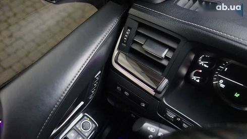 Lexus LX 2019 - фото 28