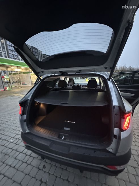 Hyundai Tucson 2021 серебристый - фото 2