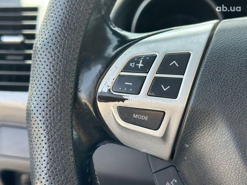 Mitsubishi Outlander XL 2010 черный - фото 23