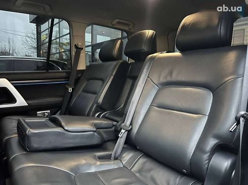 Toyota Land Cruiser 2016 - фото 17