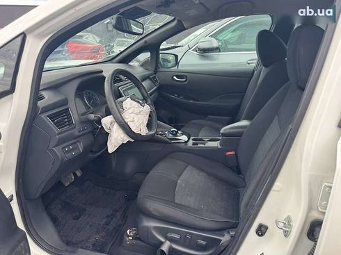 Nissan Leaf 2018 - фото 10