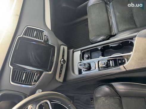 Volvo XC90 2016 - фото 12