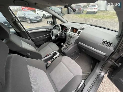 Opel Zafira 2009 - фото 28