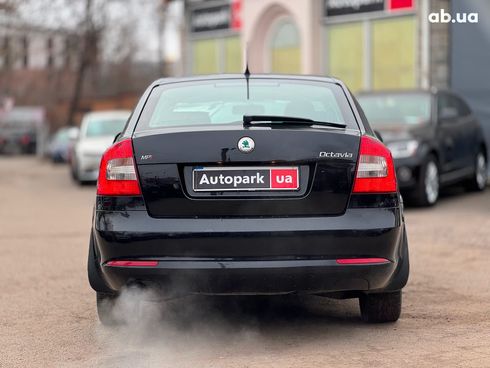 Skoda Octavia 2010 черный - фото 11