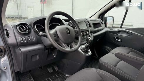 Renault Trafic 2020 - фото 24