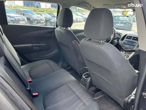 Chevrolet Aveo 2011 черный - фото 32