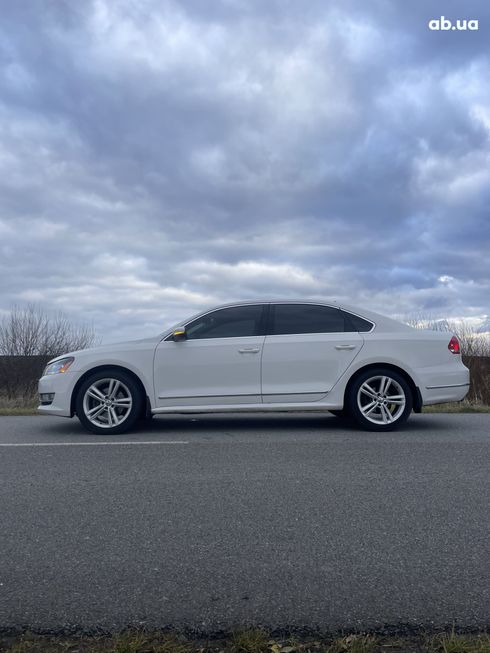 Volkswagen Passat 2013 белый - фото 5