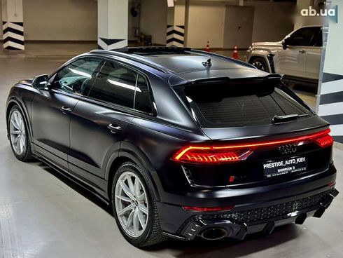 Audi RS Q8 2020 - фото 17
