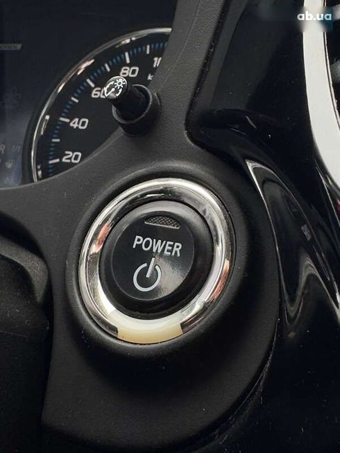 Mitsubishi Outlander 2015 - фото 13