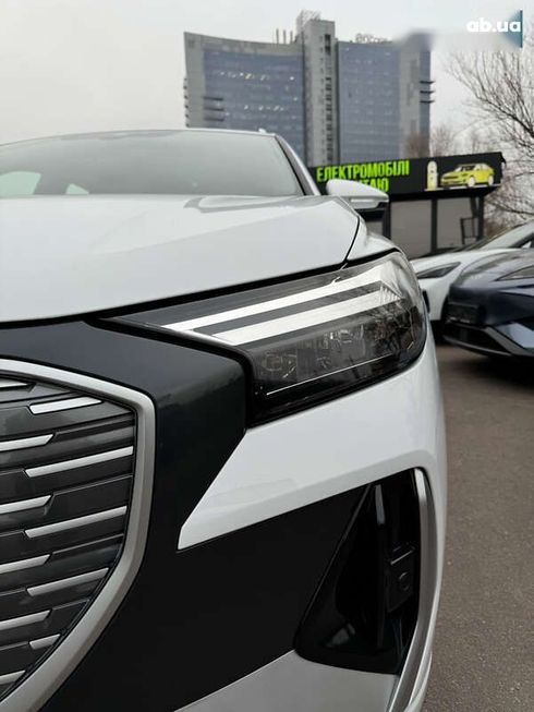 Audi Q4 e-tron 2023 - фото 7