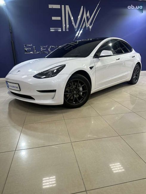 Tesla Model 3 2022 - фото 14