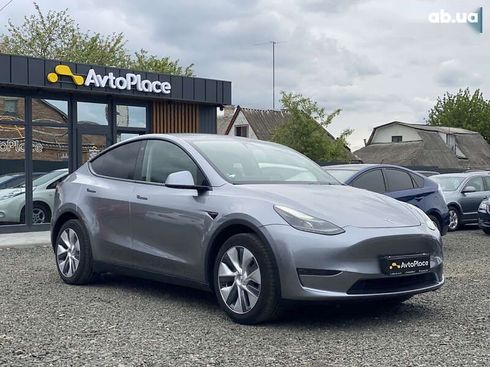 Tesla Model Y 2023 - фото 2
