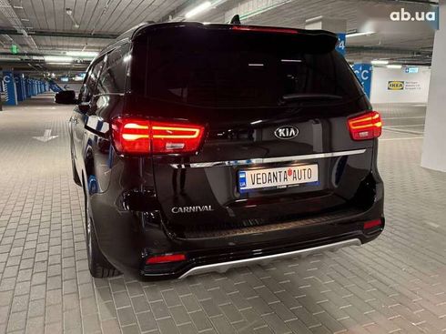 Kia Carnival 2018 - фото 5