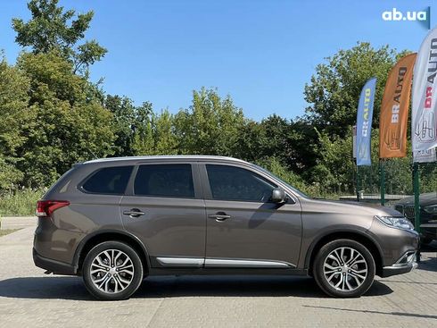 Mitsubishi Outlander 2016 - фото 22