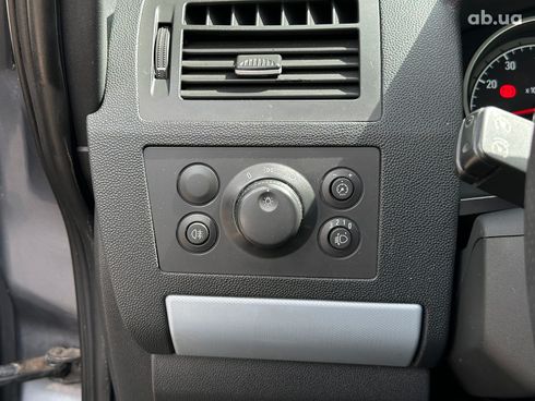 Opel Zafira 2006 серый - фото 30
