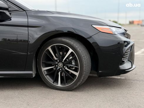 Toyota Camry 2020 черный - фото 12