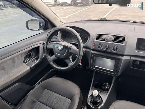 Skoda Fabia 2011 - фото 20